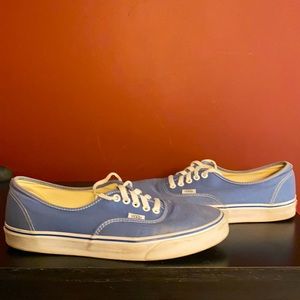 AUTHENTIC VANS